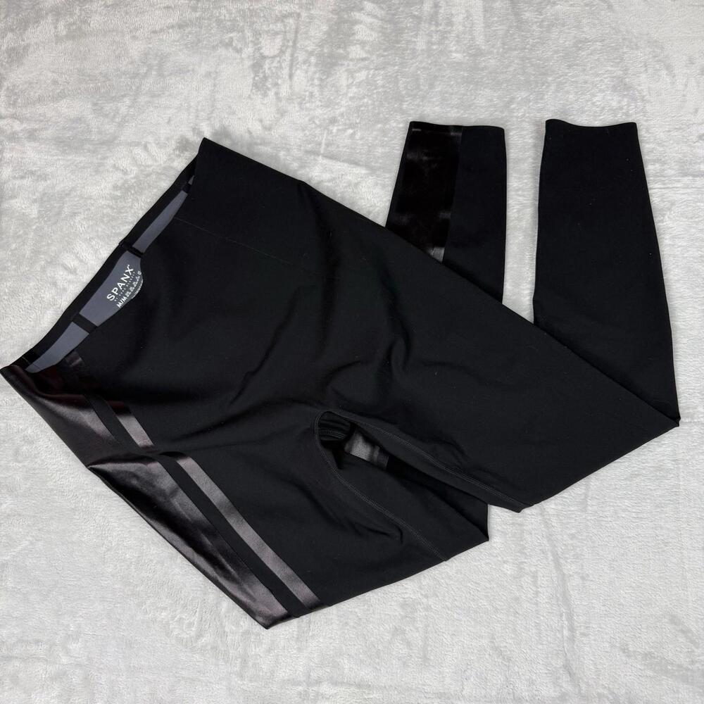 Spanx Black High Waisted Leggings Womens M Shapewear Compression Stretch Leather
